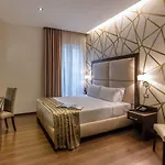 Hotel Catone District 3*