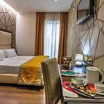Catone District 3* Rome