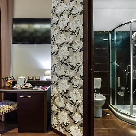 Catone District Hotel 3*