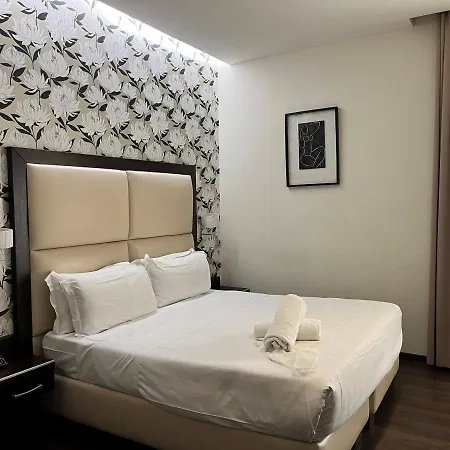 Hotel Catone District 3*