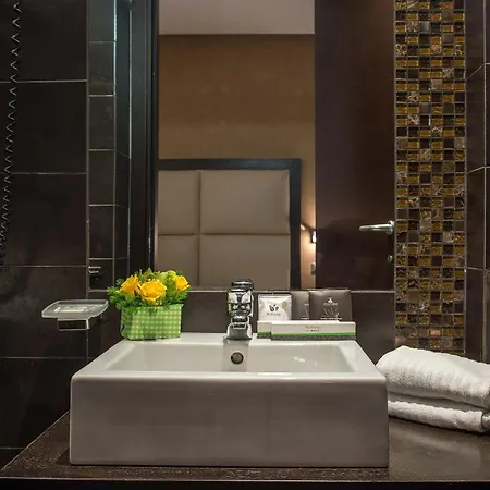 Hotel Catone District 3*