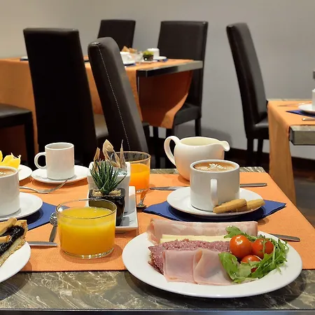 Hotel Catone District 3*