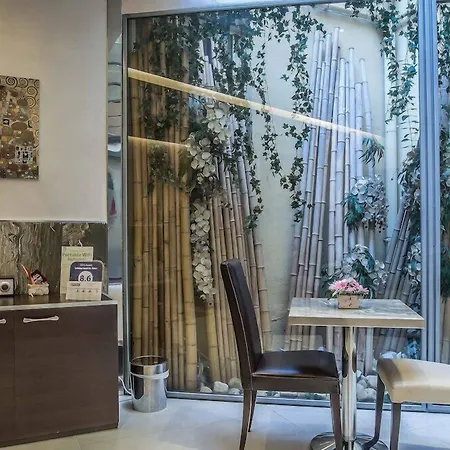 Hotel Catone District