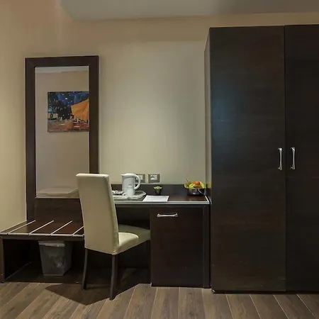 Hotel Catone District