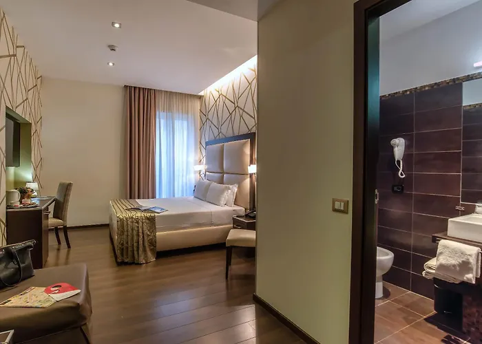 Hotel Catone District 3*