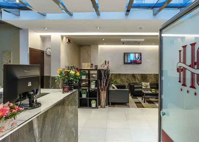 Hotel Catone District 3*