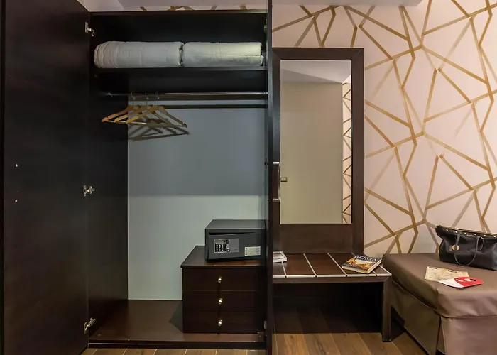 Catone District Hotel Rome