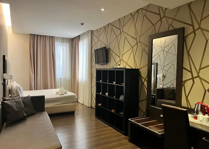 Hotel Catone District Rome