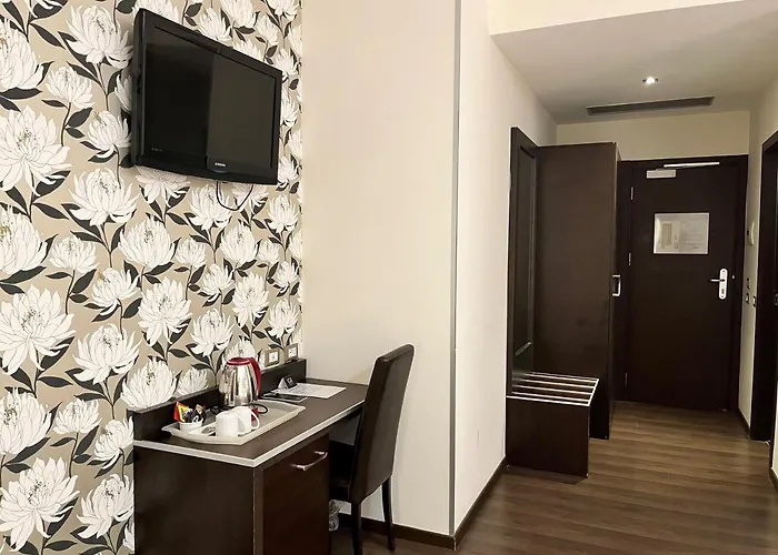 Hotel Catone District Rome