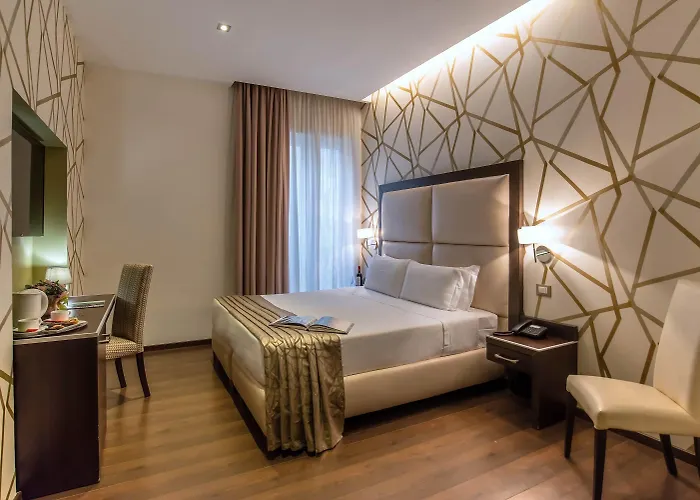 Hotel Catone District 3*