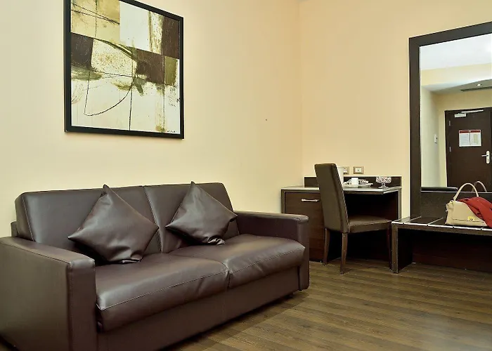 Hotel Catone District 3*